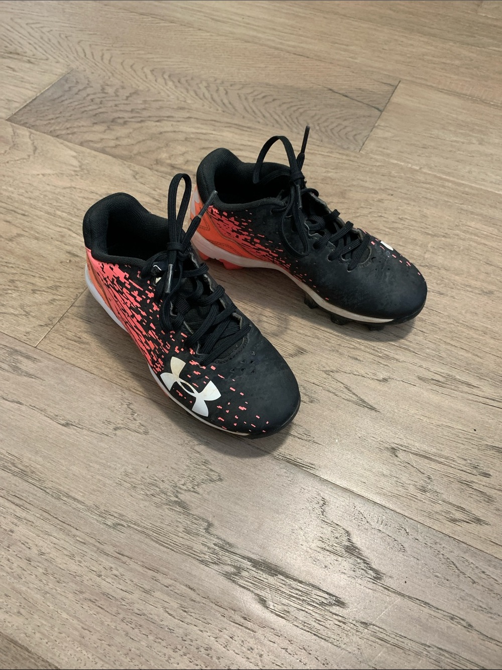Under Armour Girls RM Leadoff Black & Pink Softball Cleats Size 13K